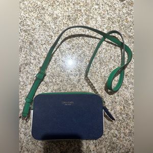 Kate spade, green navy and white crossbody